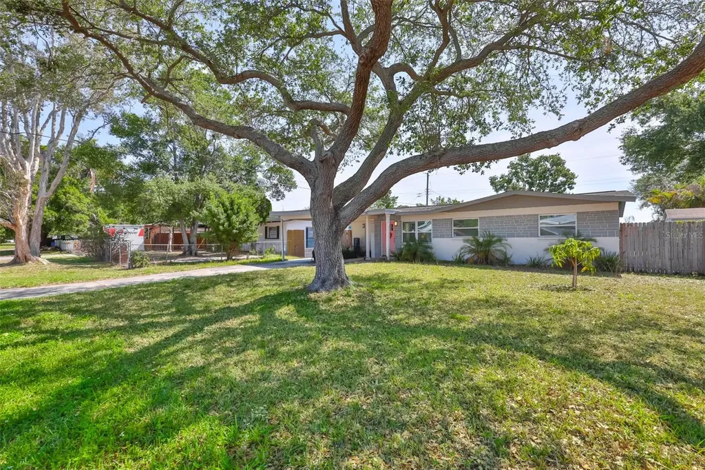 8391 59th Lane N Pinellas Park FL 33781