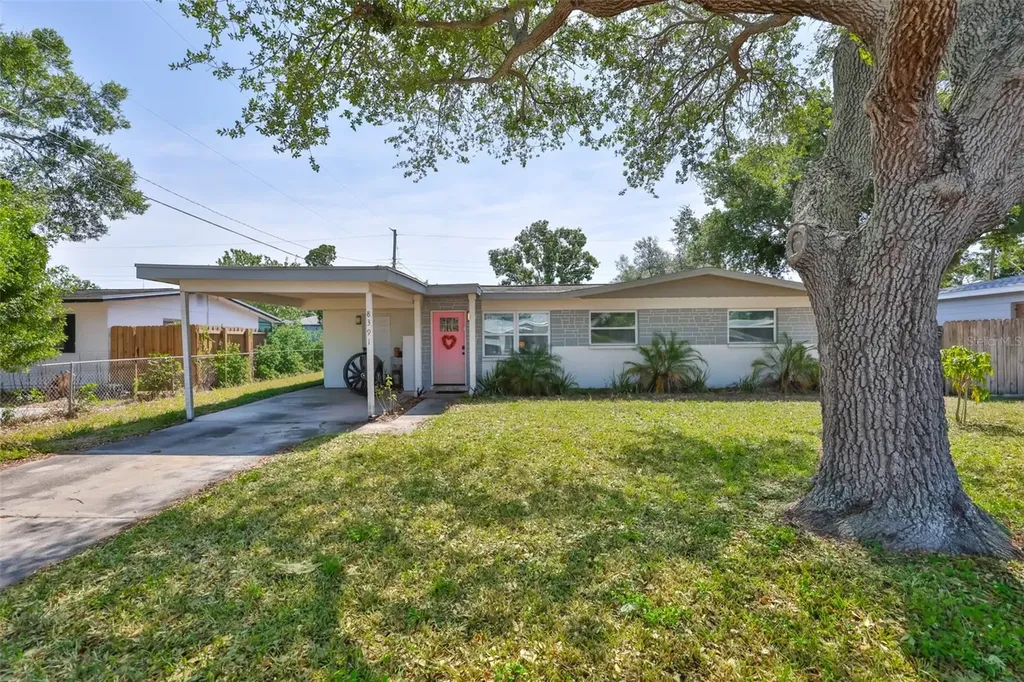 8391 59th Lane N Pinellas Park FL 33781
