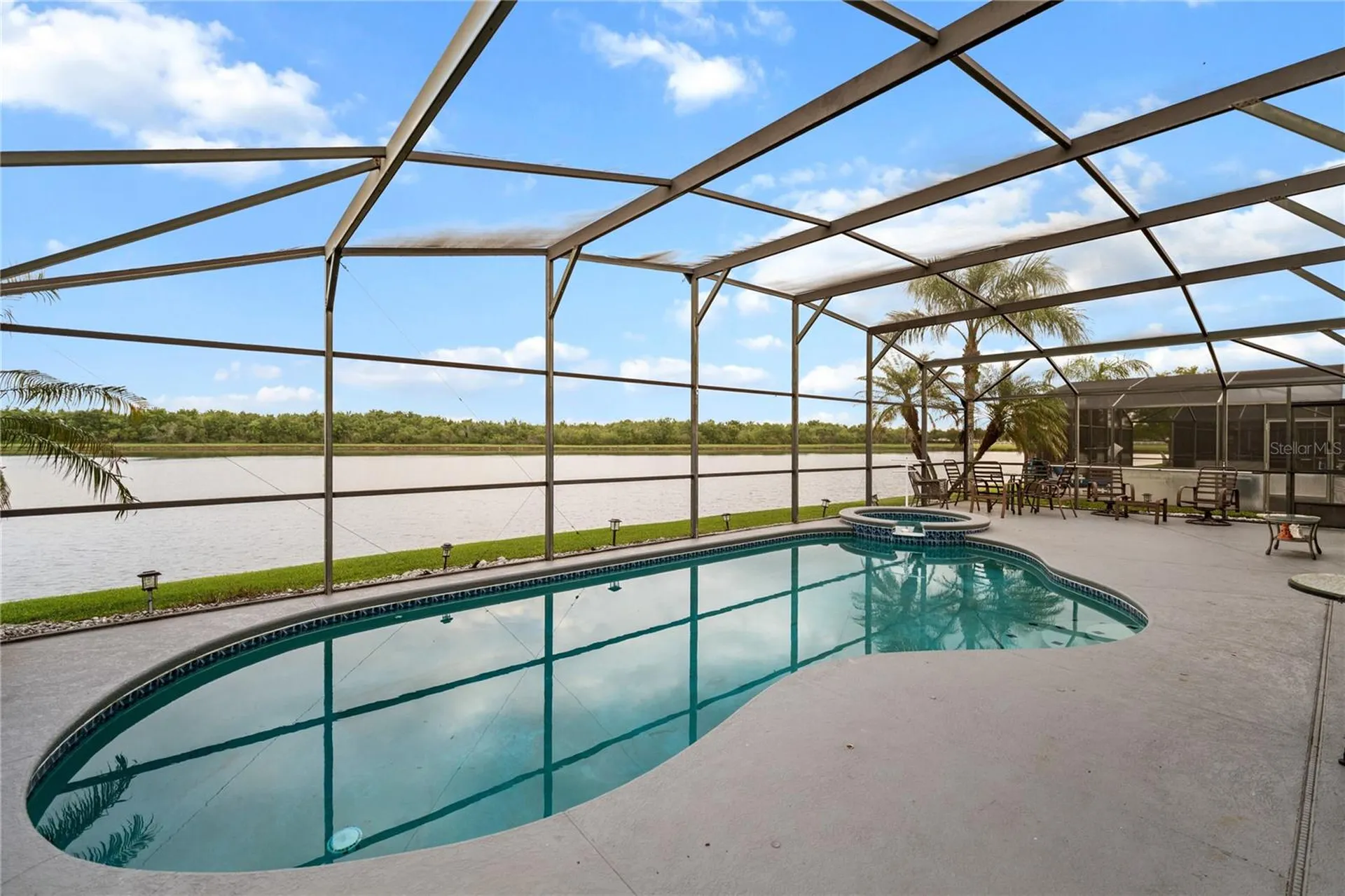 2664 Willow Glen Circle Kissimmee FL 34744