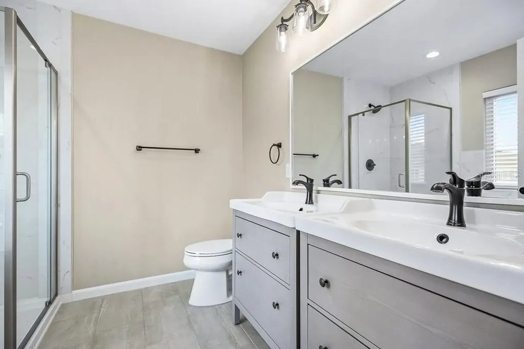 10831 Johanna Avenue Riverview FL 33578