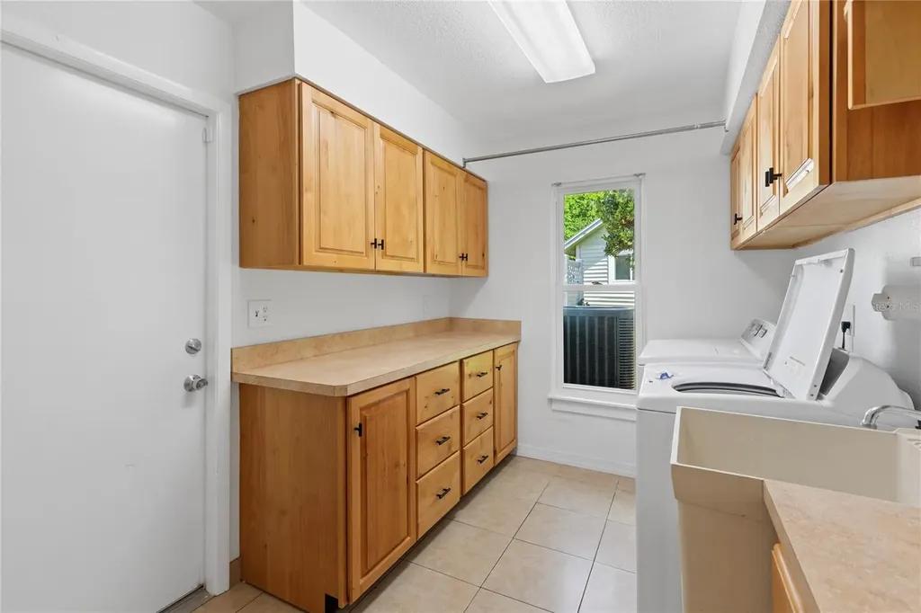 5000 Lake Valencia Boulevard W Palm Harbor FL 34684