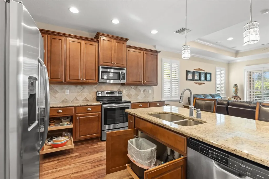 2346 Oakley Green Drive Sun City Center FL 33573