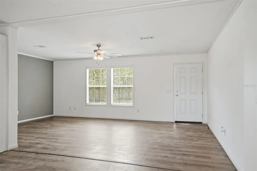 9533 Round Lake Drive Weeki Wachee FL 34613