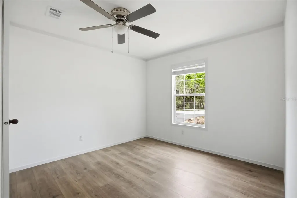 9533 Round Lake Drive Weeki Wachee FL 34613