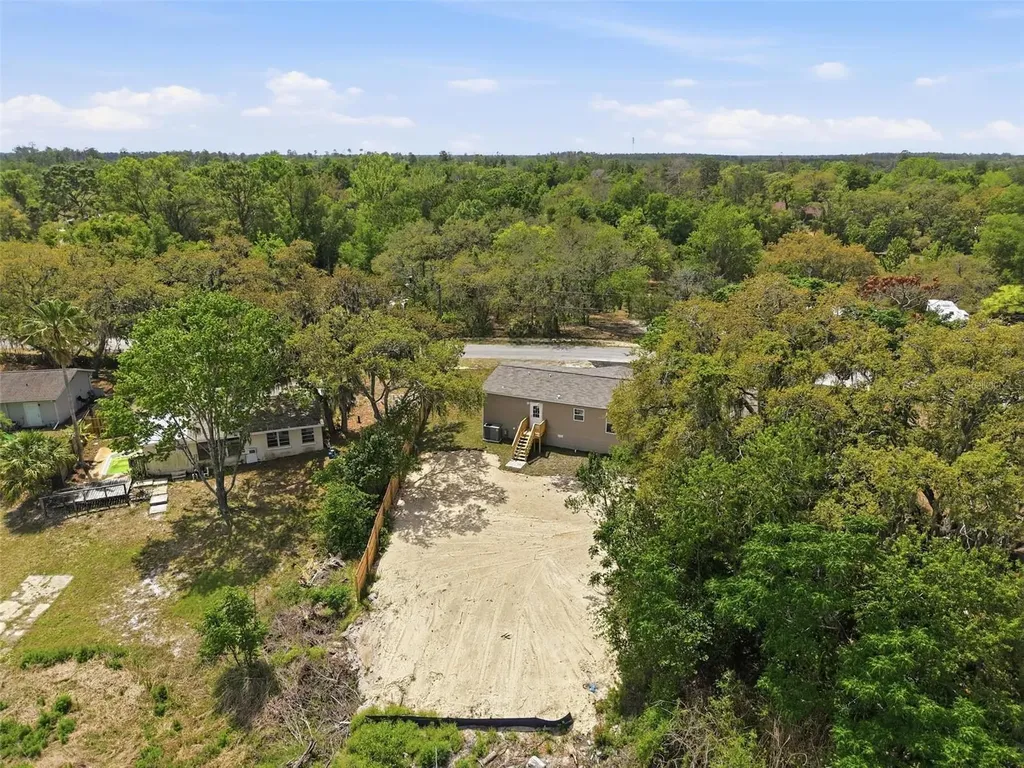 9533 Round Lake Drive Weeki Wachee FL 34613