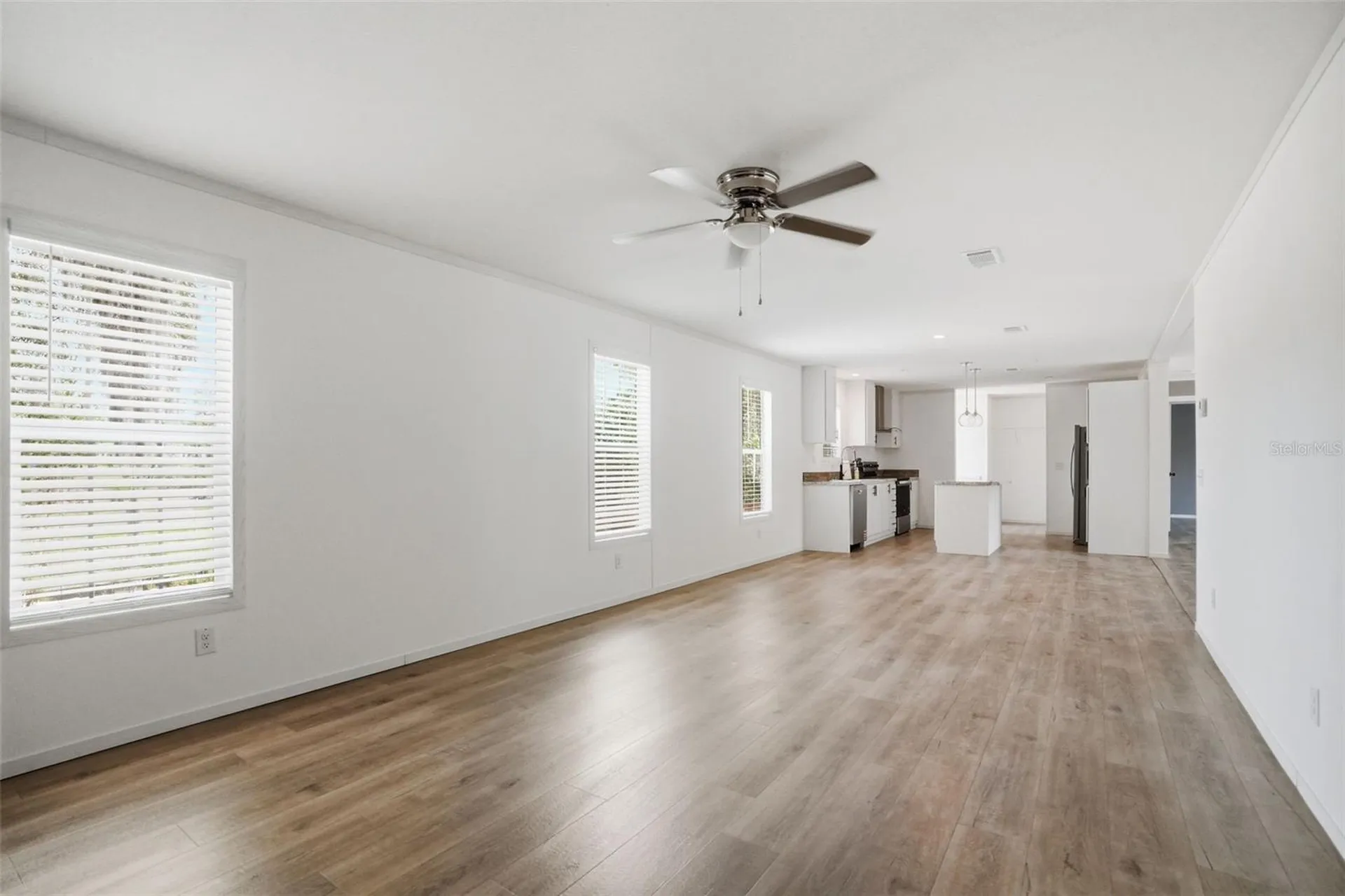 9533 Round Lake Drive Weeki Wachee FL 34613