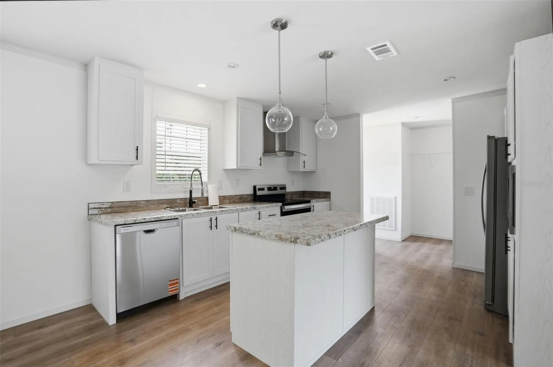 9533 Round Lake Drive Weeki Wachee FL 34613