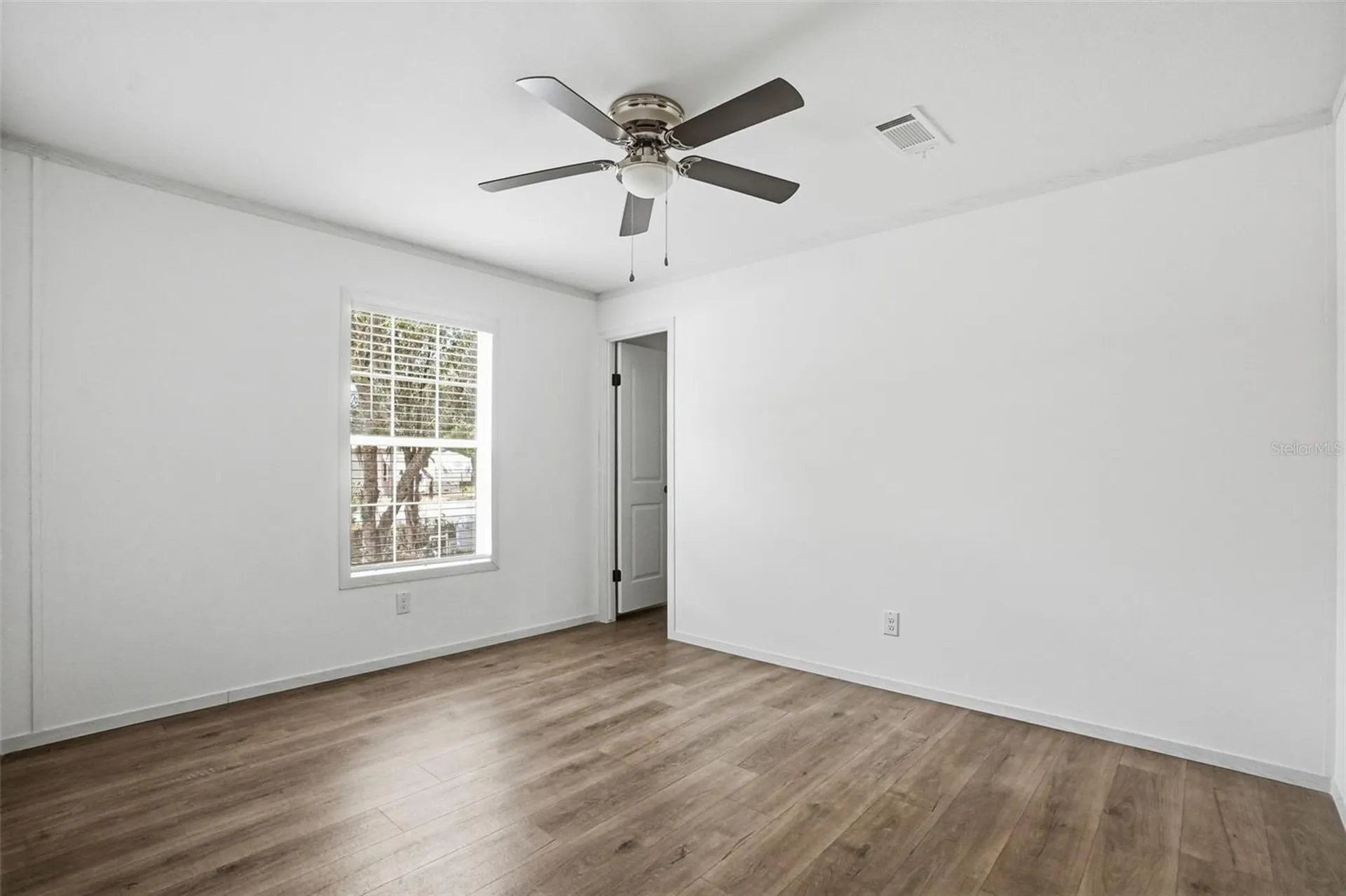 9533 Round Lake Drive Weeki Wachee FL 34613
