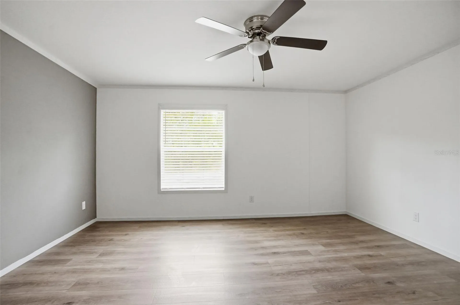 9533 Round Lake Drive Weeki Wachee FL 34613