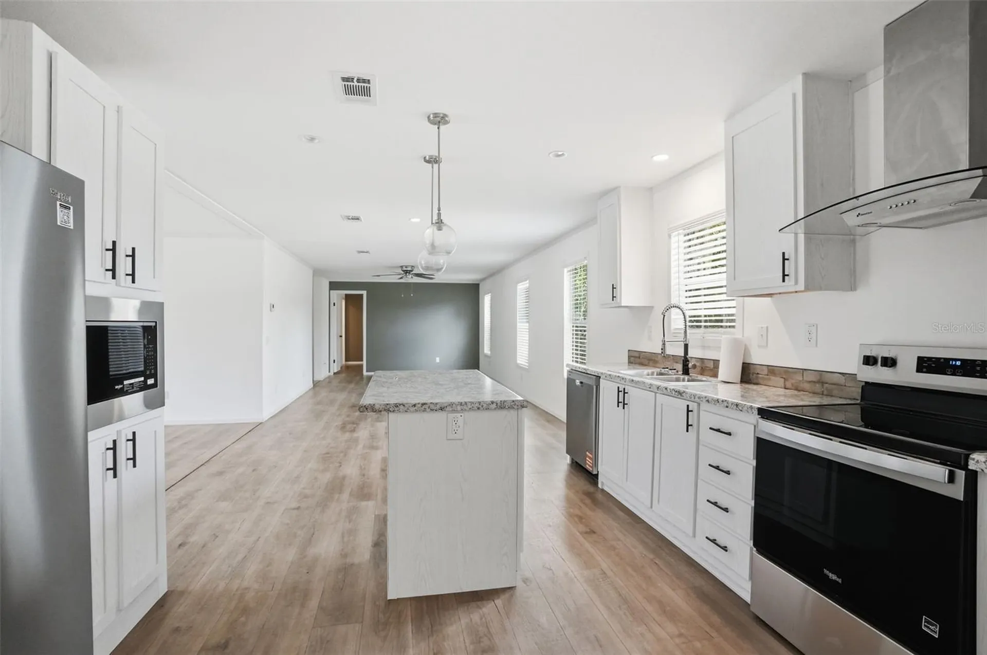 9533 Round Lake Drive Weeki Wachee FL 34613