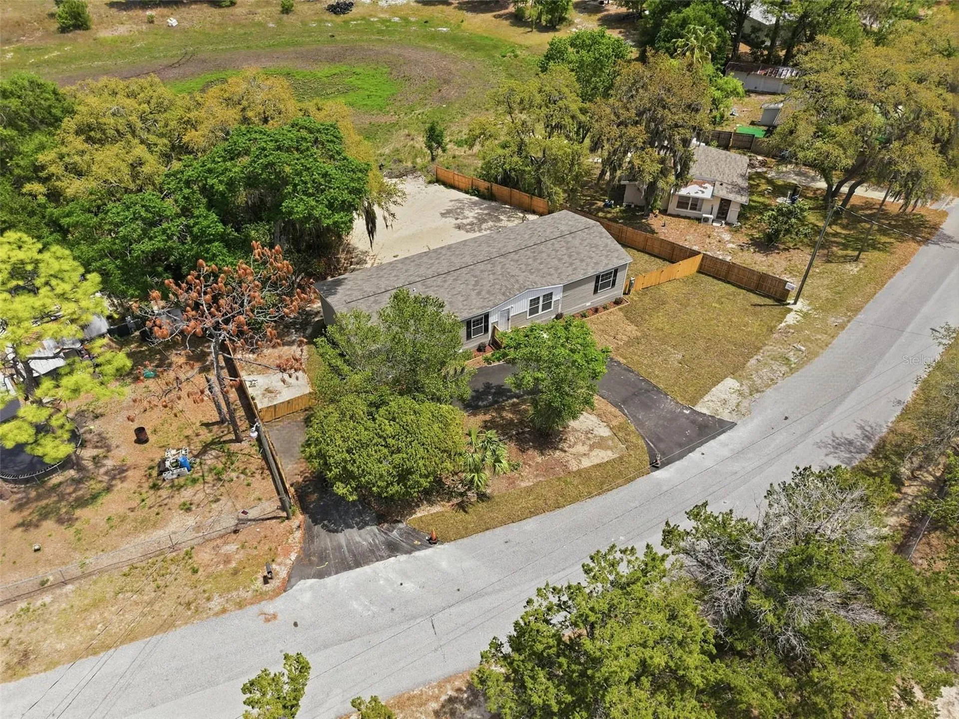 9533 Round Lake Drive Weeki Wachee FL 34613