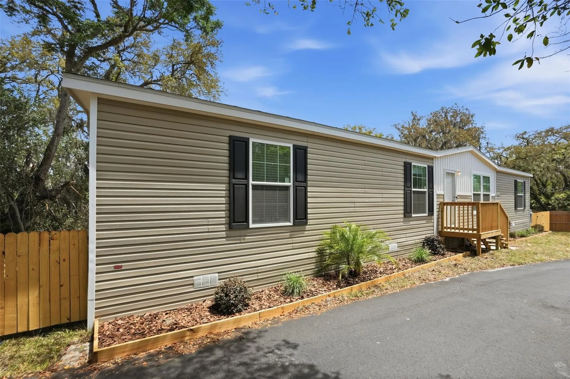 9533 Round Lake Drive Weeki Wachee FL 34613