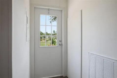 9533 Round Lake Drive Weeki Wachee FL 34613
