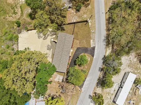9533 Round Lake Drive Weeki Wachee FL 34613