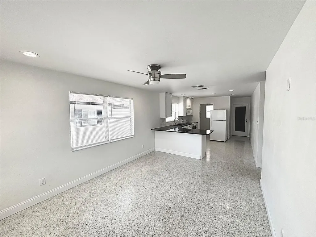 2035 36th Avenue N St Petersburg FL 33713