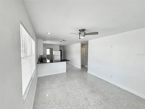 2035 36th Avenue N St Petersburg FL 33713
