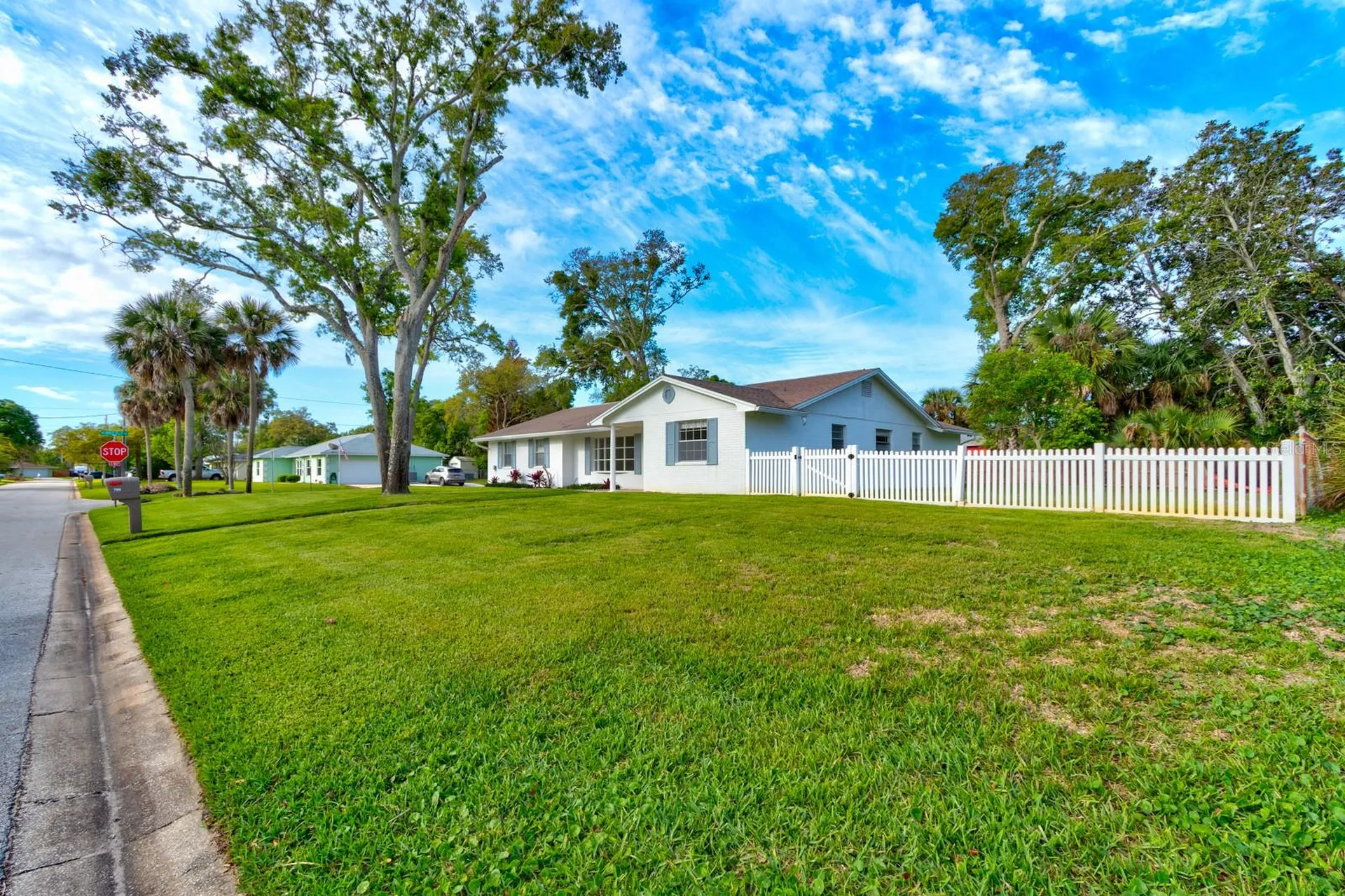700 Lindenwood Circle E Ormond Beach FL 32174