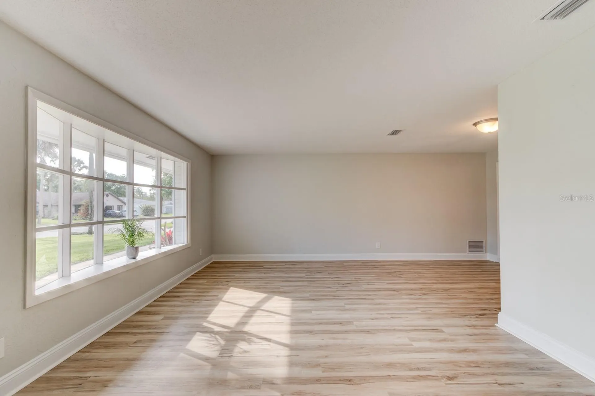 700 Lindenwood Circle E Ormond Beach FL 32174