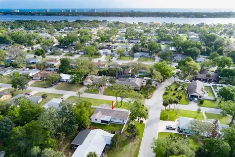 700 Lindenwood Circle E Ormond Beach FL 32174