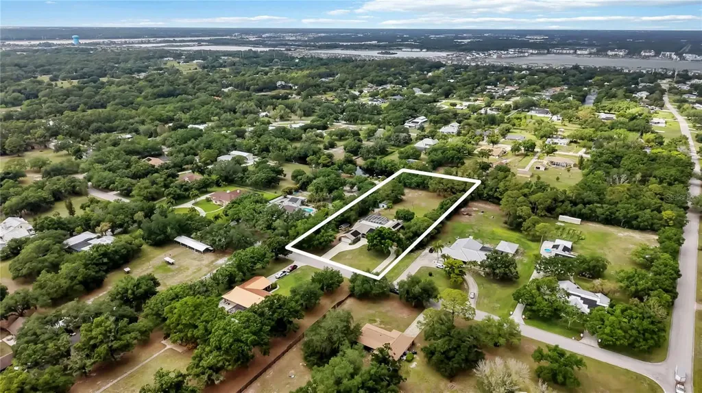 7535 Castle Drive Sarasota FL 34240