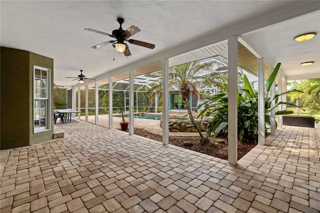 7535 Castle Drive Sarasota FL 34240