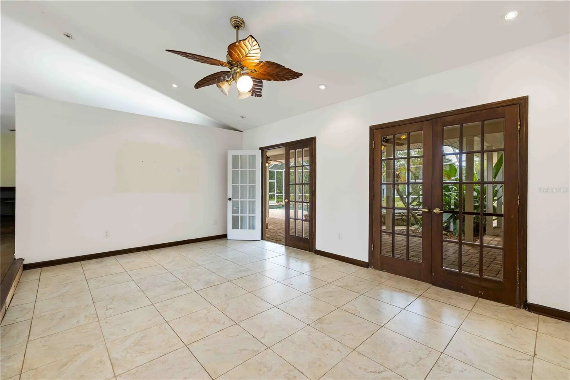 7535 Castle Drive Sarasota FL 34240