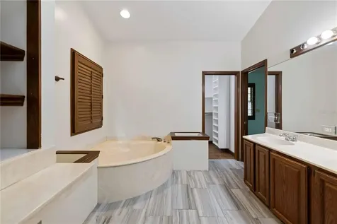 7535 Castle Drive Sarasota FL 34240