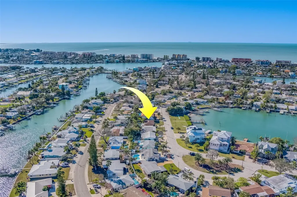 717 Sunset Cove Madeira Beach FL 33708
