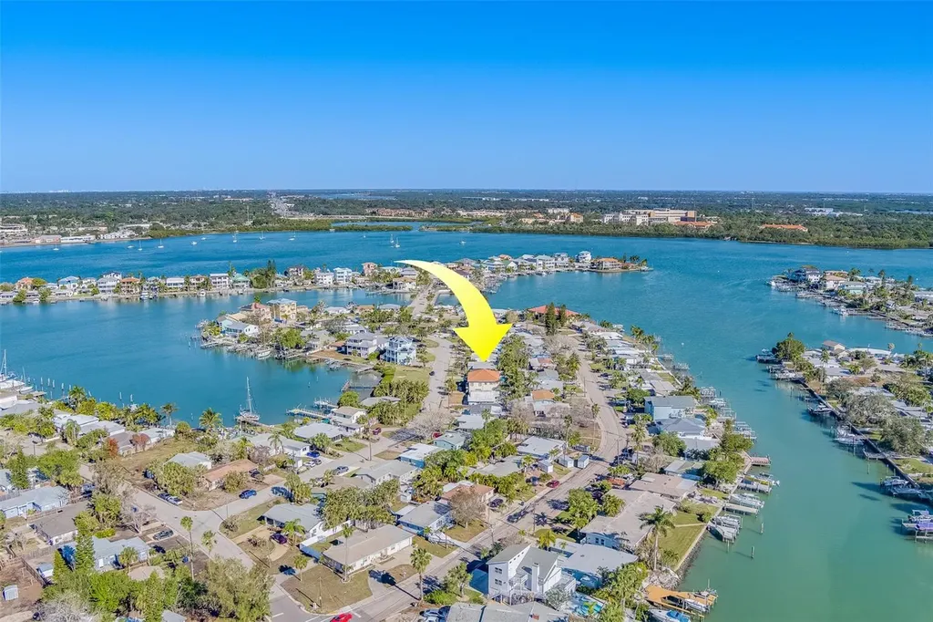 717 Sunset Cove Madeira Beach FL 33708