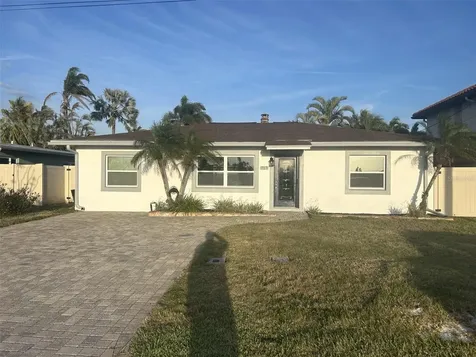 717 Sunset Cove Madeira Beach FL 33708