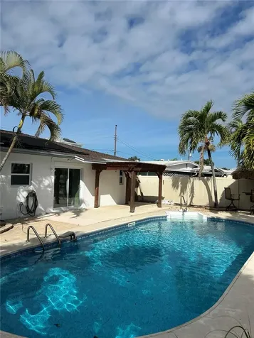 717 Sunset Cove Madeira Beach FL 33708