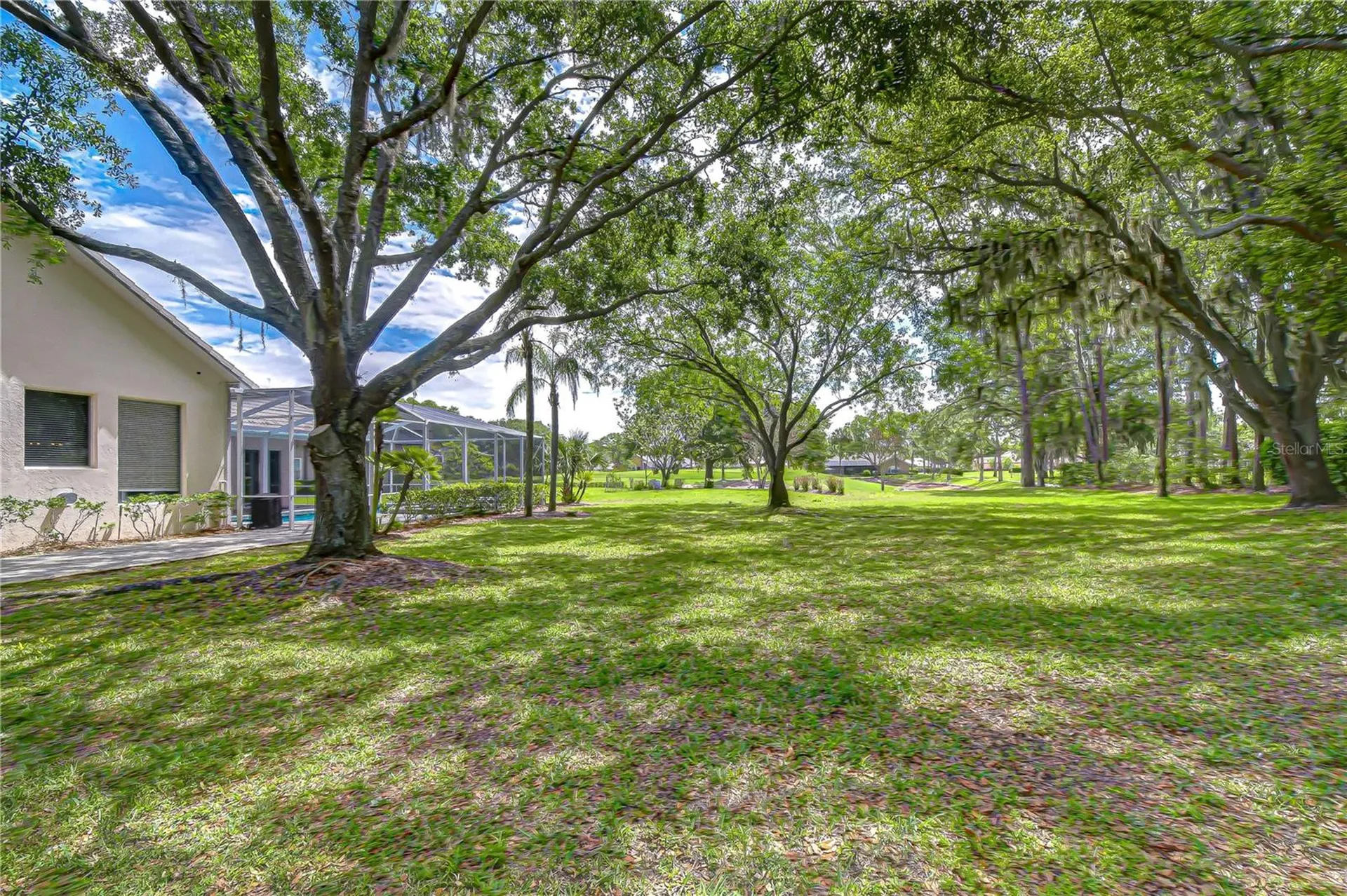 5201 Laurel Pointe Drive Valrico FL 33594