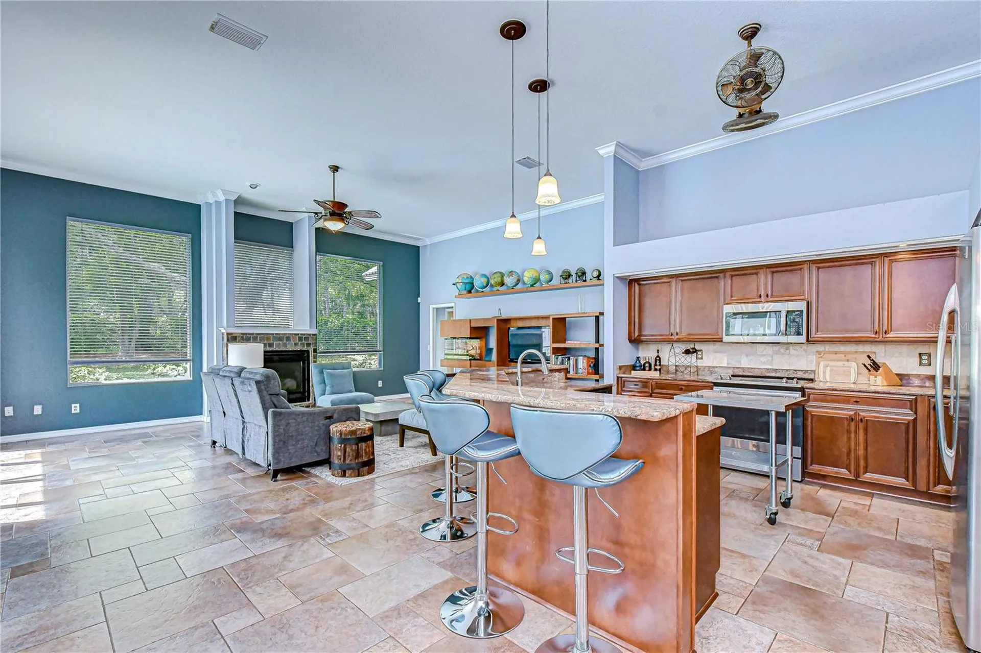5201 Laurel Pointe Drive Valrico FL 33594