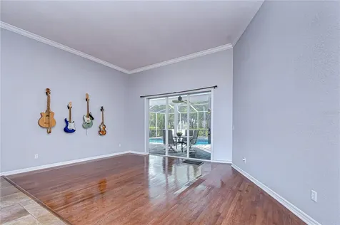 5201 Laurel Pointe Drive Valrico FL 33594