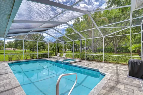 5201 Laurel Pointe Drive Valrico FL 33594