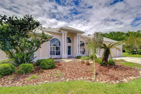 5201 Laurel Pointe Drive Valrico FL 33594