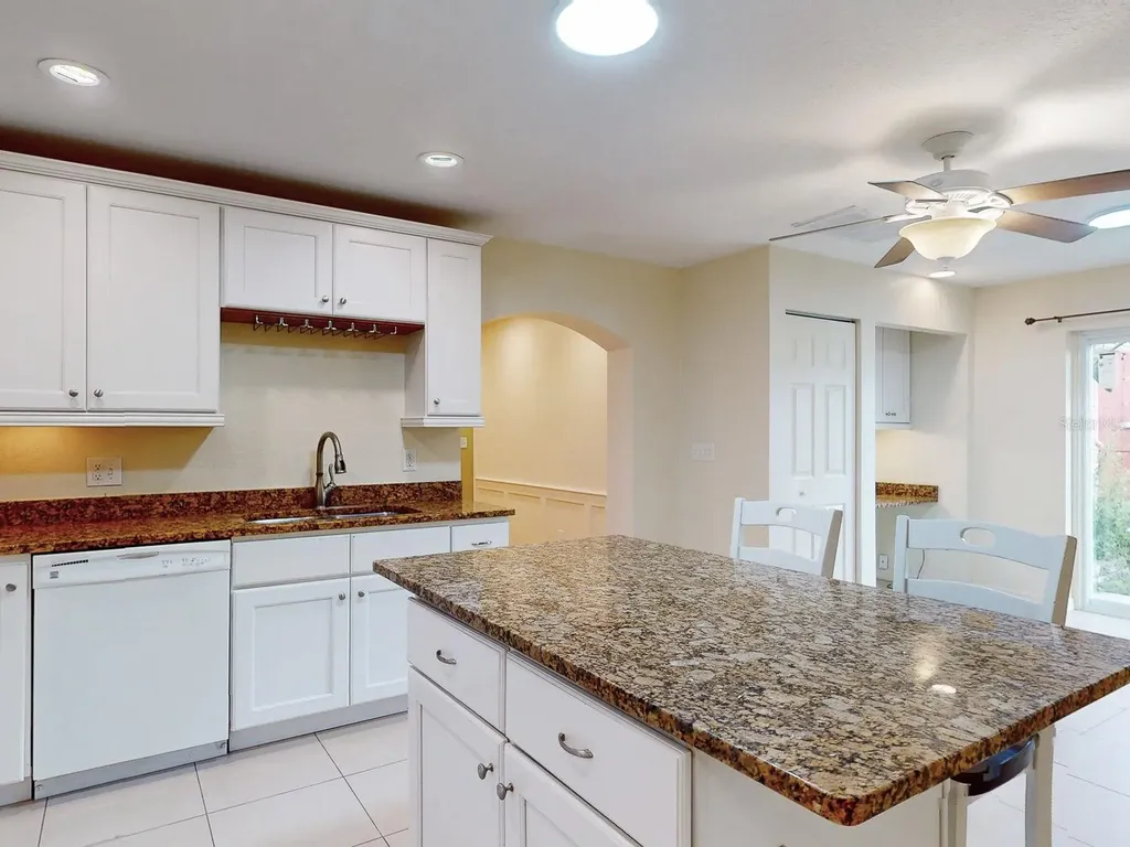 6642 27th Street N St Petersburg FL 33702