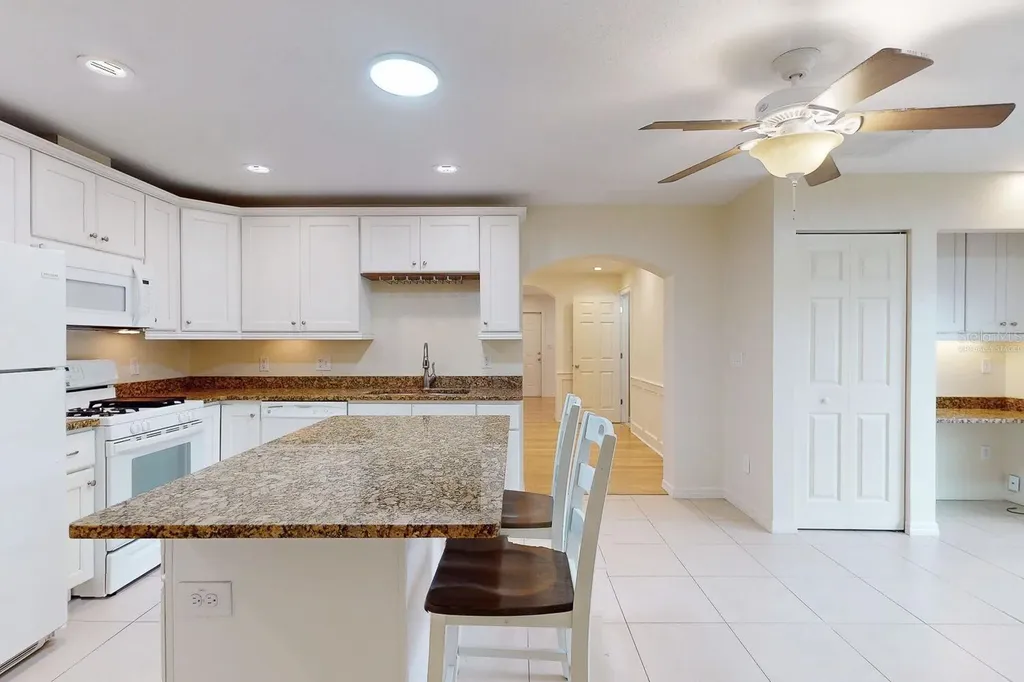6642 27th Street N St Petersburg FL 33702