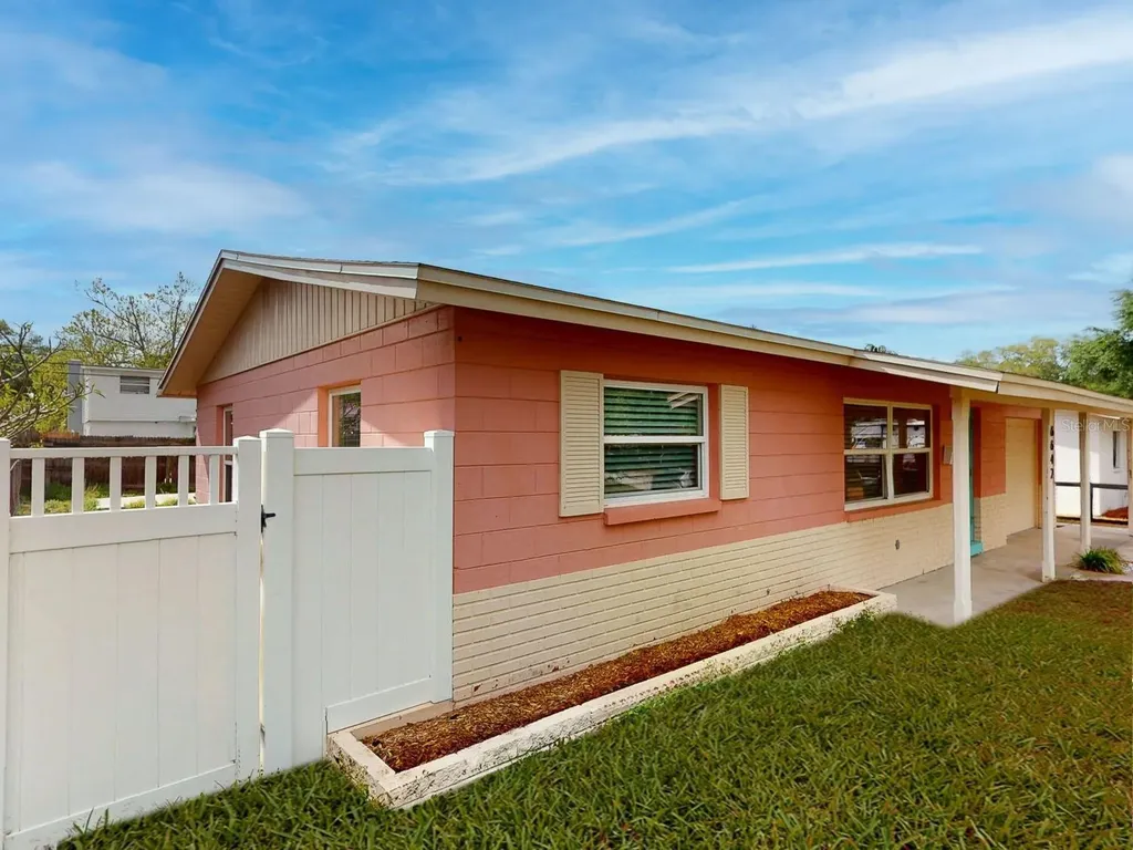 6642 27th Street N St Petersburg FL 33702