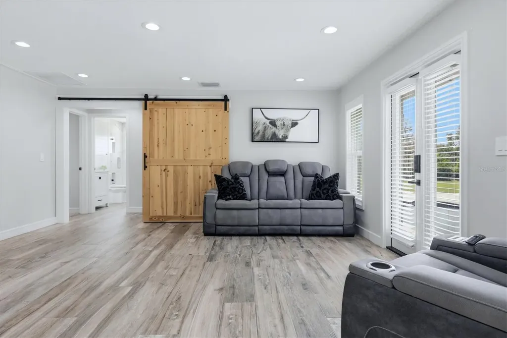 5361 Myakka Valley Trail Sarasota FL 34241
