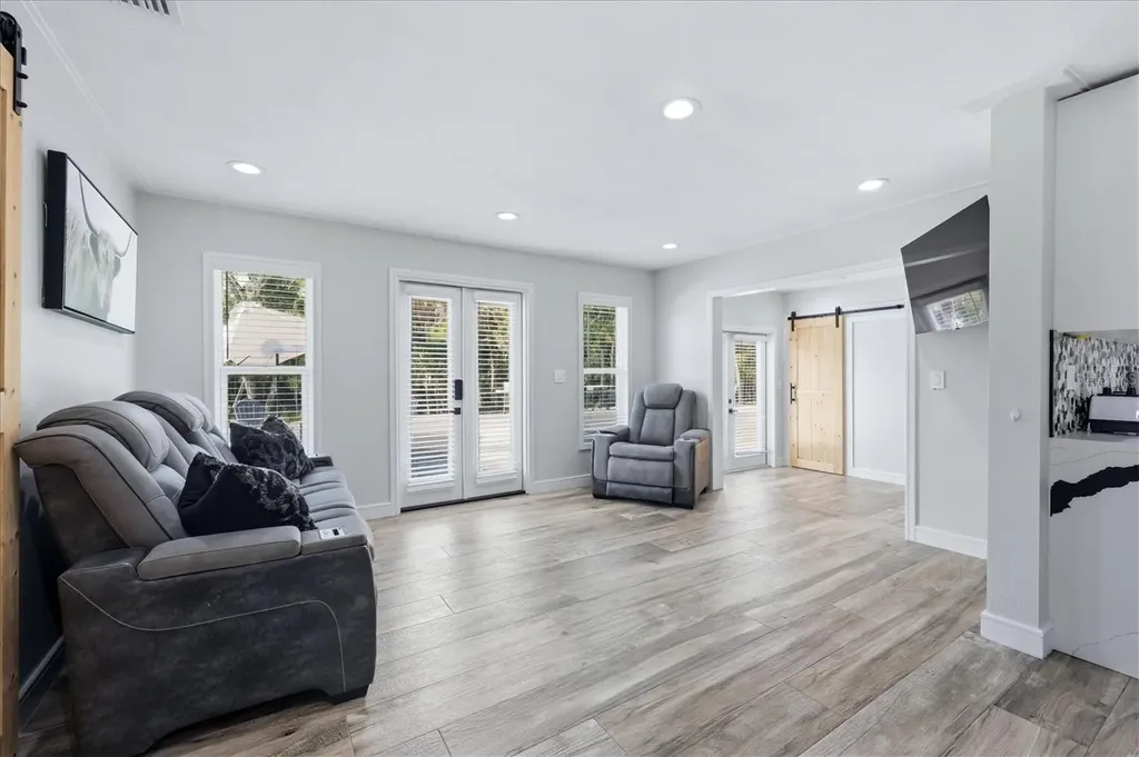 5361 Myakka Valley Trail Sarasota FL 34241