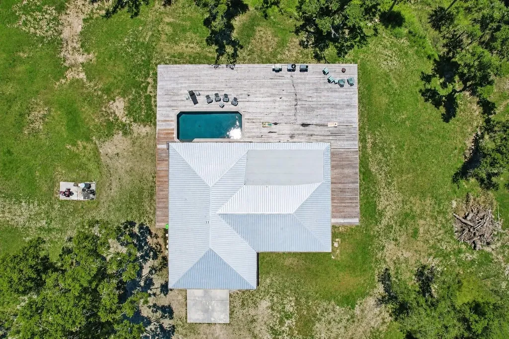 5361 Myakka Valley Trail Sarasota FL 34241