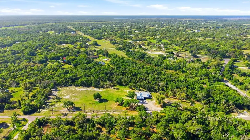 5361 Myakka Valley Trail Sarasota FL 34241