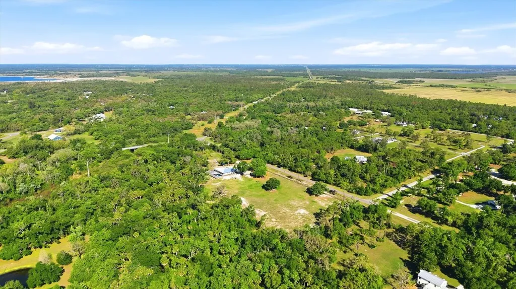 5361 Myakka Valley Trail Sarasota FL 34241