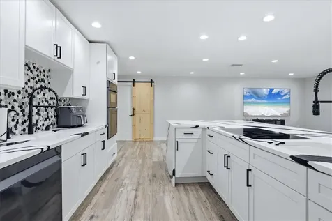 5361 Myakka Valley Trail Sarasota FL 34241