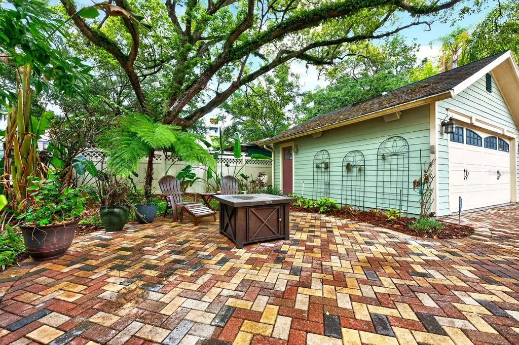 613 E Pine Street Orlando FL 32801