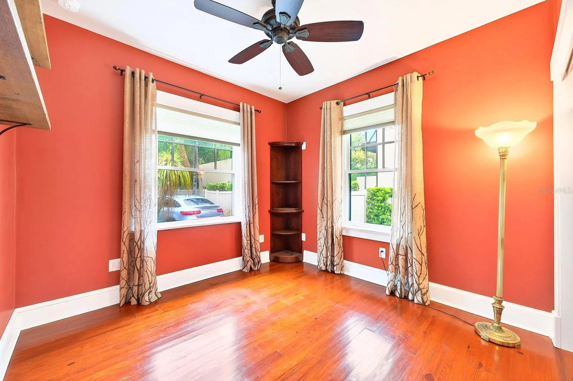 613 E Pine Street Orlando FL 32801