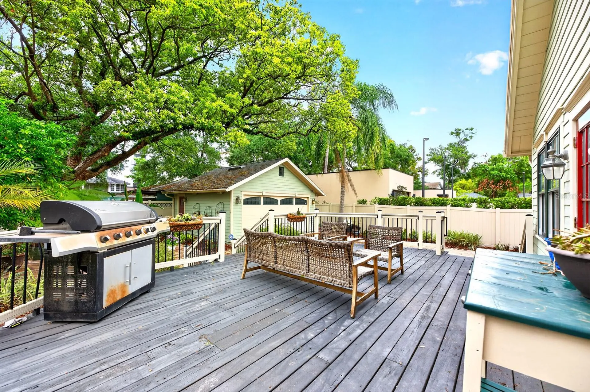 613 E Pine Street Orlando FL 32801