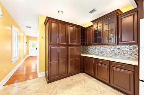 613 E Pine Street Orlando FL 32801