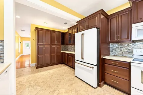 613 E Pine Street Orlando FL 32801